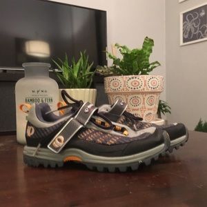 Pearl iZUMi mountain bike cycling shoes